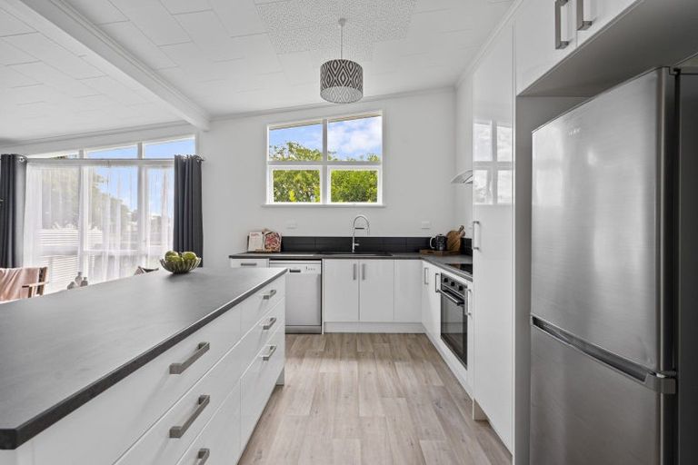 Photo of property in 33 Alexander Avenue, Onekawa, Napier, 4110