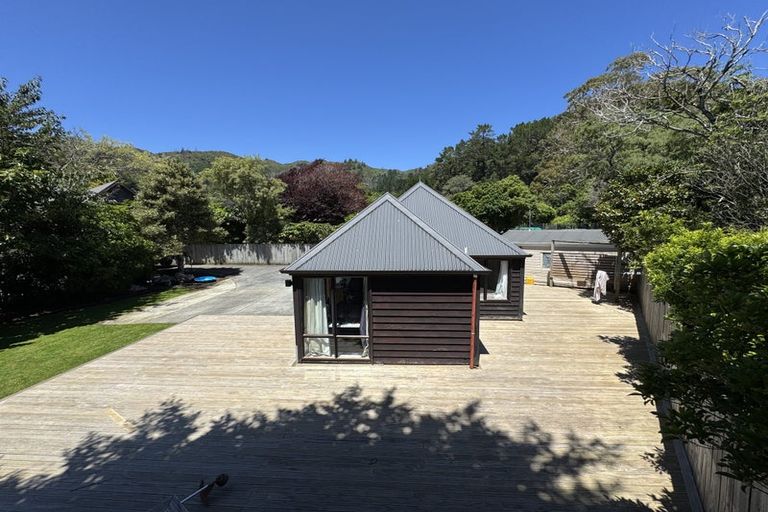 Photo of property in 18a Kamahi Street, Stokes Valley, Lower Hutt, 5019