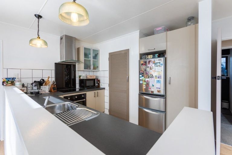 Photo of property in 63 Burgoyne Street, Woodville, 4920