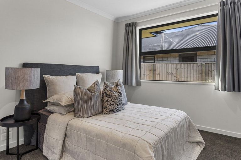 Photo of property in 31 Tara Crescent, Woodend, 7610