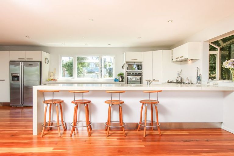 Photo of property in 6 Parker Avenue, New Lynn, Auckland, 0600