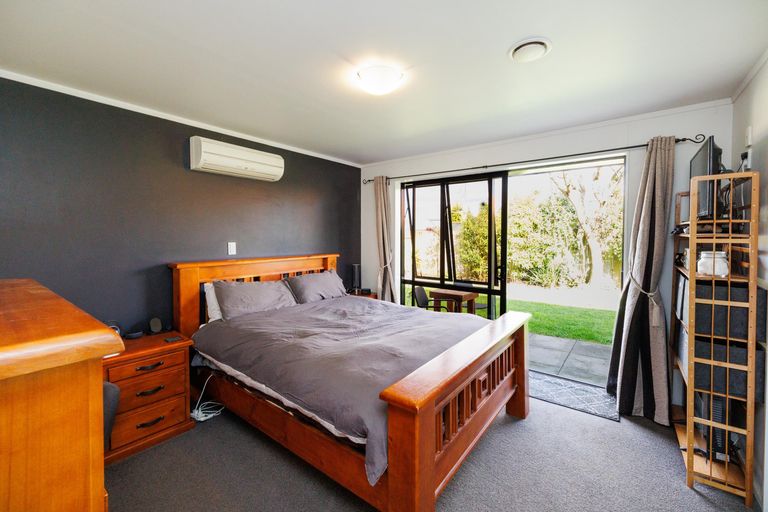 Photo of property in 55 Meridian Grove, Kelvin Grove, Palmerston North, 4414