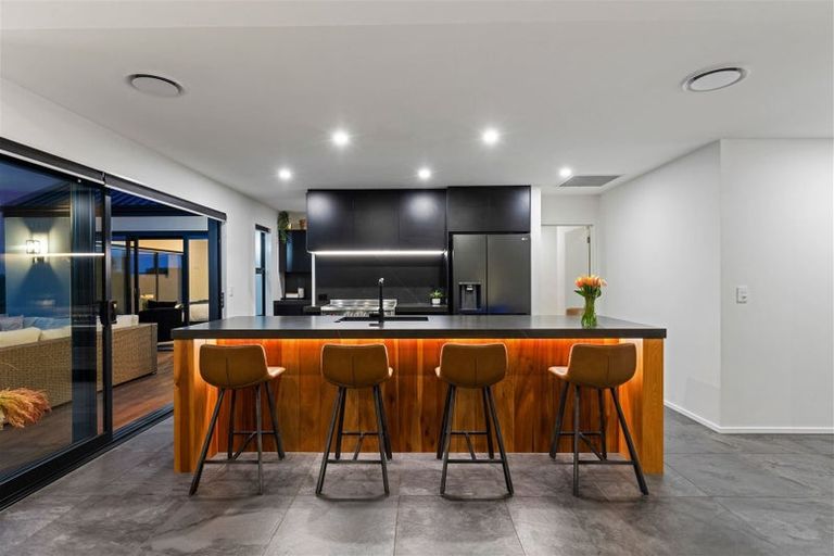 Photo of property in 17 Angus Place, Rangiora, 7400