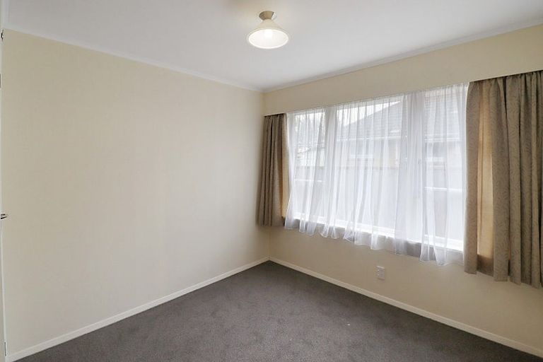 Photo of property in 4 Heather Grove, Fairfield, Lower Hutt, 5011