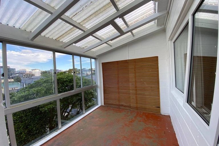 Photo of property in 6/219 Grant Road, Thorndon, Wellington, 6011