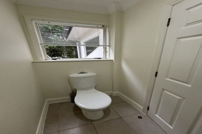 Photo of property in 136 Cook Street, Cockle Bay, Auckland, 2014