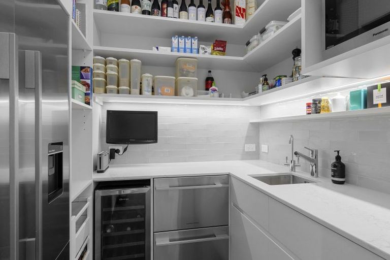 Photo of property in 6 Swanton Drive, Huntsbury, Christchurch, 8022