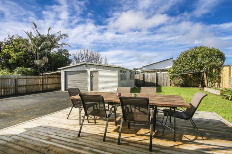 Photo of property in 2/3 Copley Street, New Lynn, Auckland, 0600