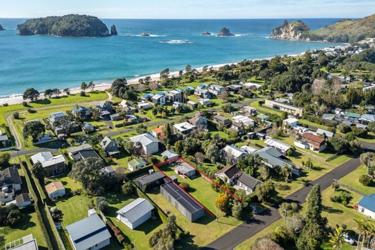 Photo of property in 21 Dawn Avenue, Hahei, Whitianga, 3591