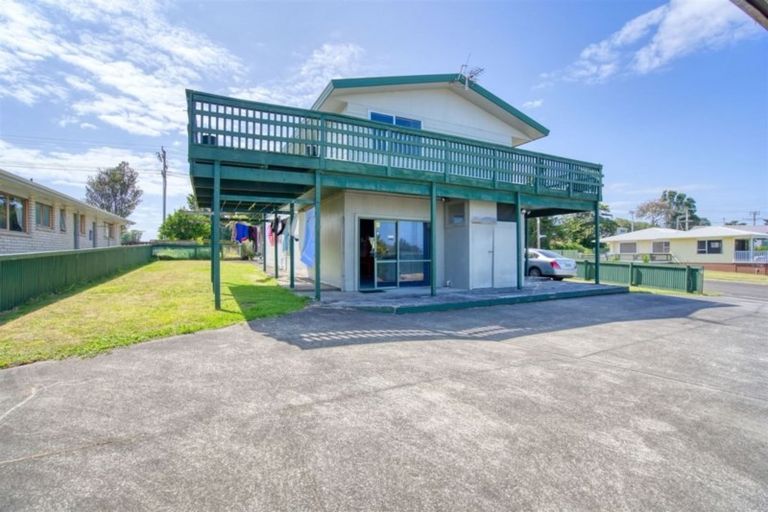 Photo of property in 2 Ngaparaoa Drive, Maketu, Te Puke, 3189