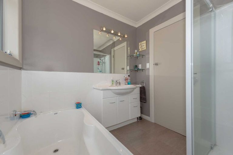 Photo of property in 9 Dowding Street, Melville, Hamilton, 3206