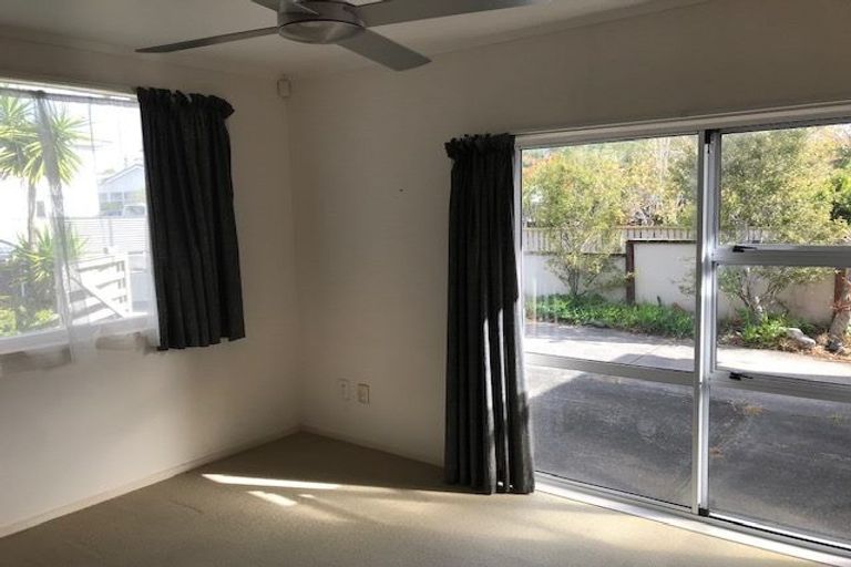 Photo of property in 16 Nevada Avenue, Pakuranga Heights, Auckland, 2010