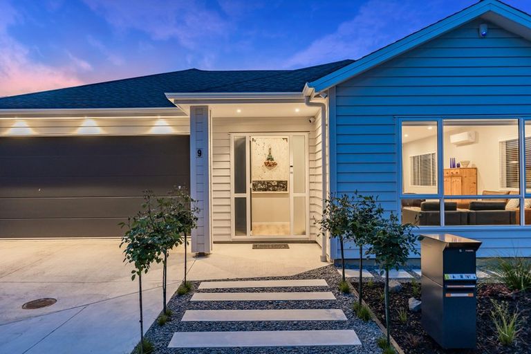 Photo of property in 9 Ropere Street, Kumeu, 0810