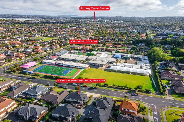 Photo of property in 118a Gracechurch Drive, Flat Bush, Auckland, 2016