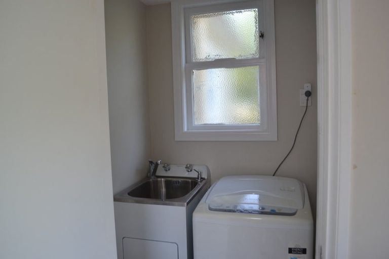 Photo of property in 44 Shearer Crescent, Naenae, Lower Hutt, 5011