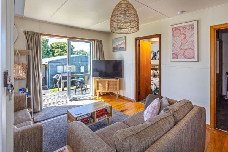 Photo of property in 124 Hampton Road, Whangamata, 3620