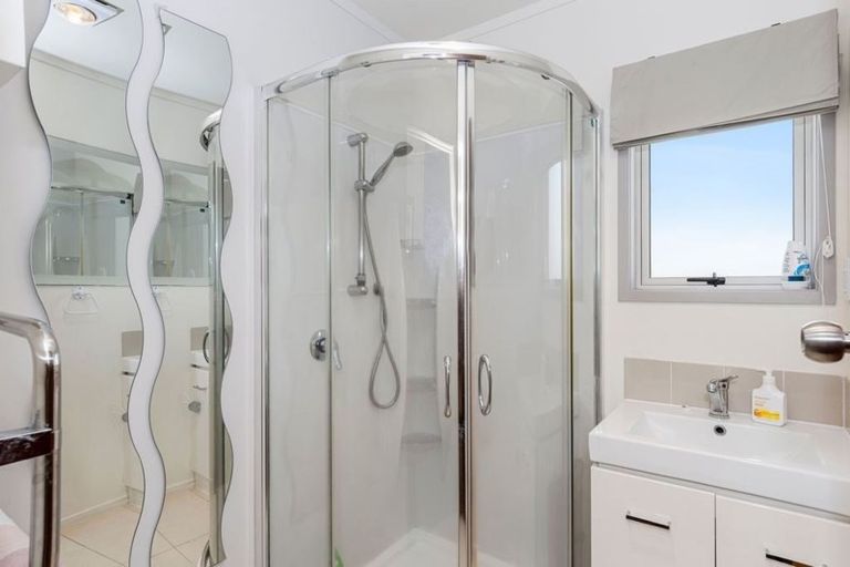 Photo of property in 20b Dickson Road, Papamoa Beach, Papamoa, 3118