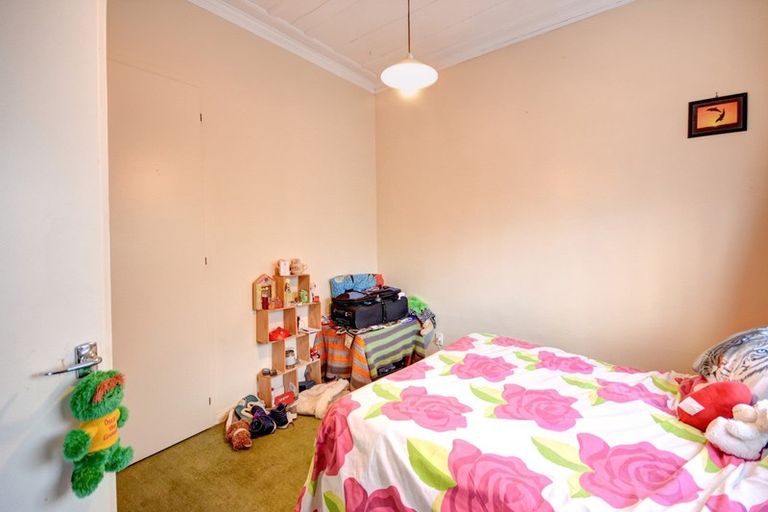 Photo of property in 3 Osmond Street, South Dunedin, Dunedin, 9012