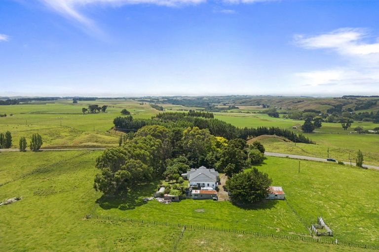 Photo of property in 2398 Cheltenham Hunterville Road, Beaconsfield, Feilding, 4779