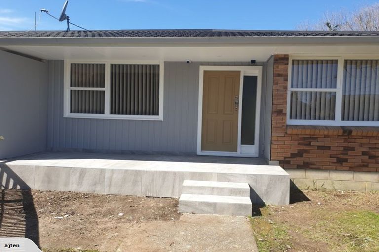 Photo of property in 1/5 Hawthorne Place, Ellerslie, Auckland, 1051