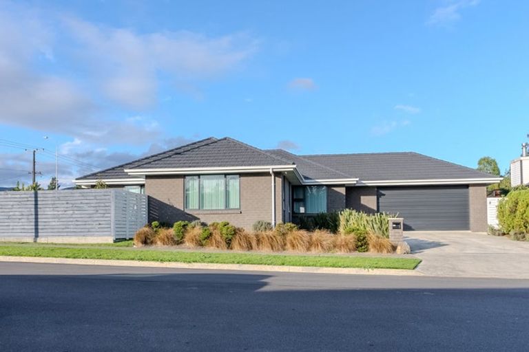 Photo of property in 1 Monarch Drive, Ashhurst, 4810