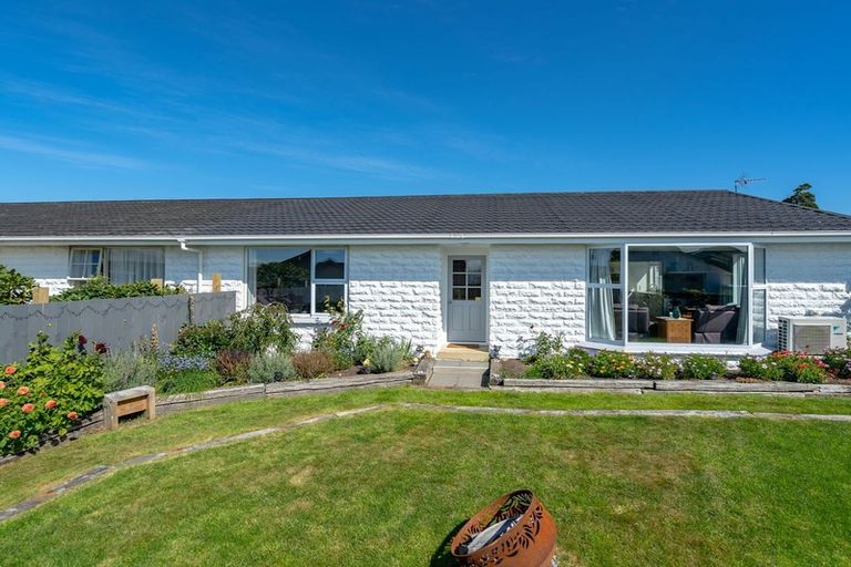 Photo of property in 99a Easther Crescent, Kew, Dunedin, 9012