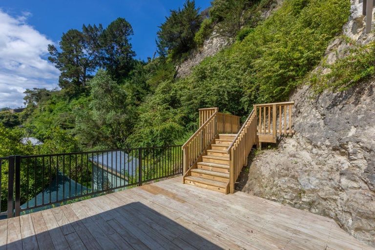 Photo of property in 157 Shakespeare Road, Bluff Hill, Napier, 4110