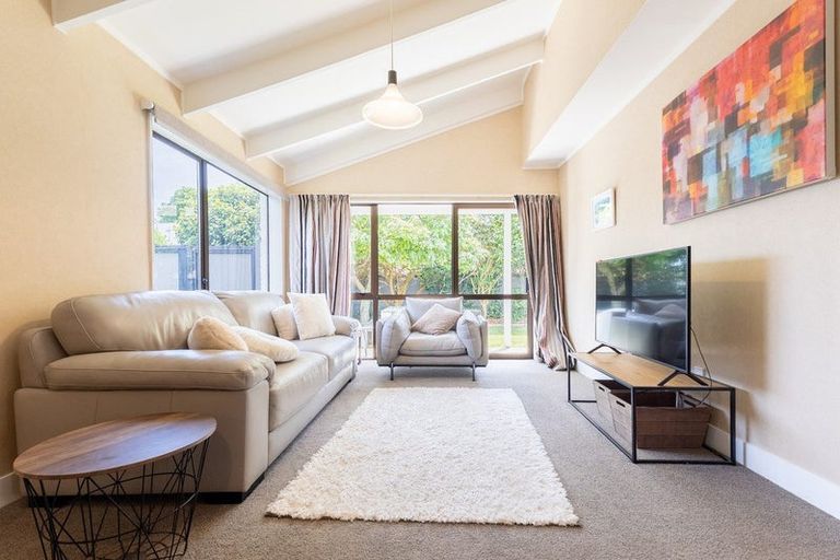 Photo of property in 42 Awanui Drive, Waikanae, 5036