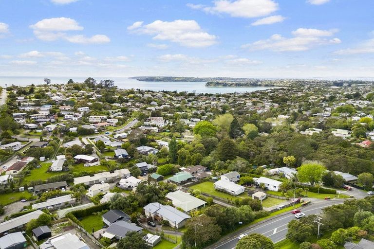 Photo of property in 370 Whangaparaoa Road, Stanmore Bay, Whangaparaoa, 0932