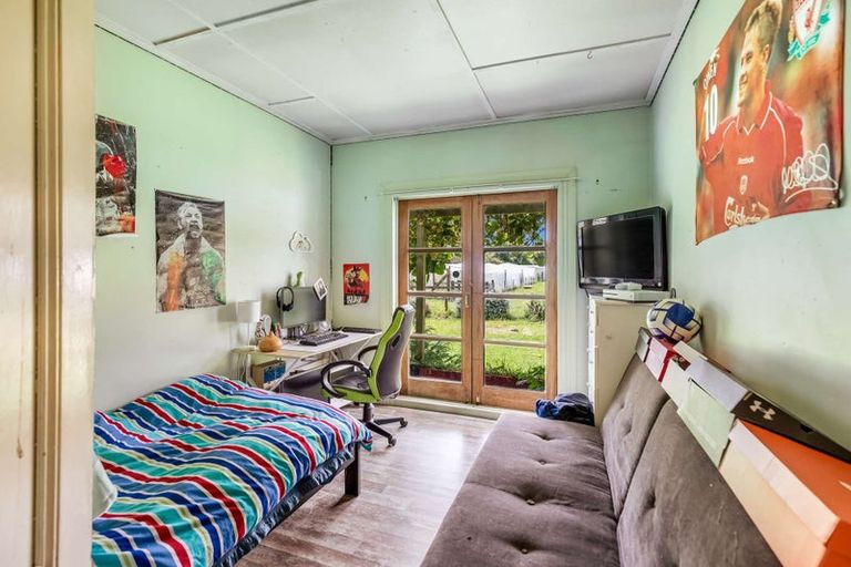 Photo of property in 16 Cole Street, Dannevirke, 4930