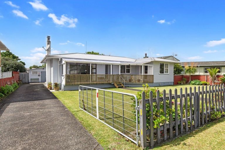 Photo of property in 14 Erin Street, Tikipunga, Whangarei, 0112