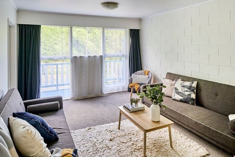 Photo of property in 120 Middleton Road, Churton Park, Wellington, 6037