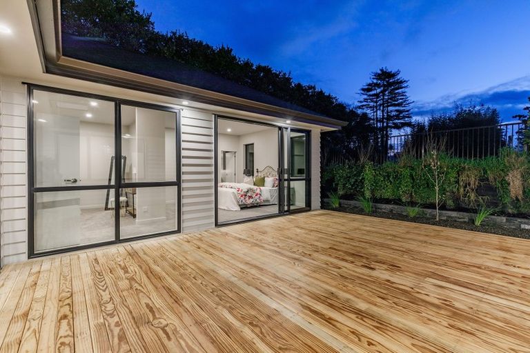 Photo of property in 9 Dida Park Drive, Kumeu, 0810