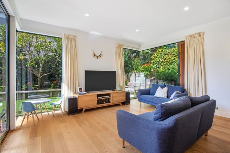 Photo of property in 1/2 The Esplanade, Castor Bay, Auckland, 0620