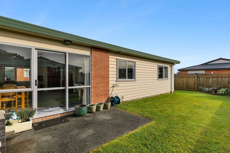 Photo of property in 19 Pohutukawa Grove, Titahi Bay, Porirua, 5022