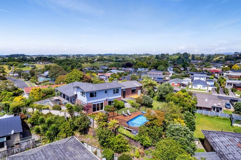 Photo of property in 138 Govett Avenue, Frankleigh Park, New Plymouth, 4310