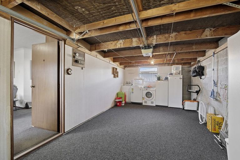 Photo of property in 20c Crombie Street, Gore, 9710