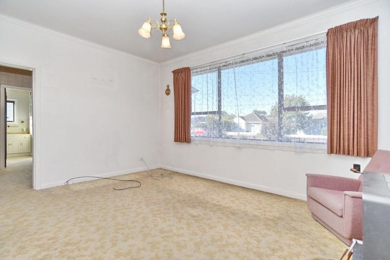 Photo of property in 11 Cossar Street, Burwood, Christchurch, 8083