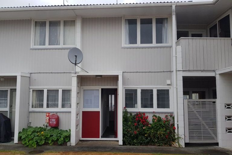 Photo of property in 11/6-8 Keys Street, Elderslea, Upper Hutt, 5018