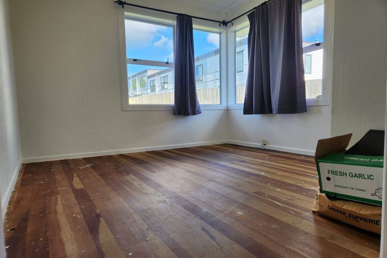 Photo of property in 21 Parker Avenue, New Lynn, Auckland, 0600