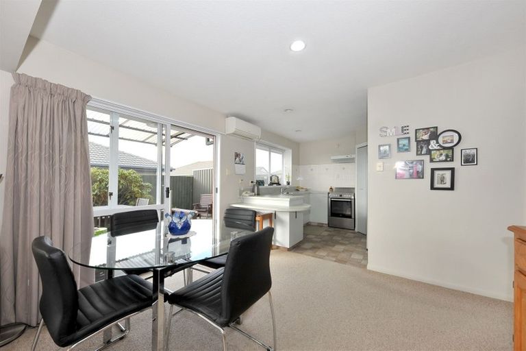 Photo of property in 2/6 Bella Rosa Drive, Hei Hei, Christchurch, 8042