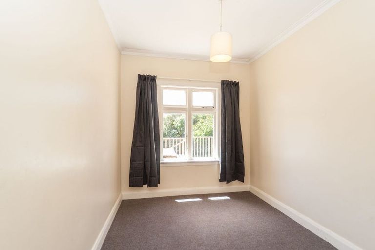 Photo of property in 237 Coutts Street, Rongotai, Wellington, 6022