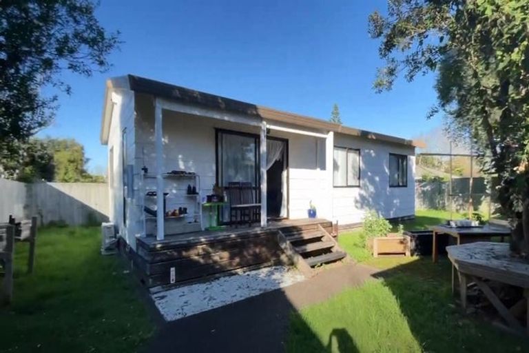 Photo of property in 38b Lindis Place, Mangere Bridge, Auckland, 2022