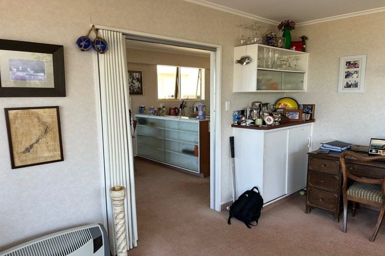 Photo of property in 1/80 The Esplanade, Westshore, Napier, 4110