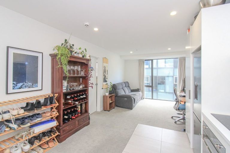 Photo of property in Pinnacle Apartments, W807/160 Victoria Street, Te Aro, Wellington, 6011
