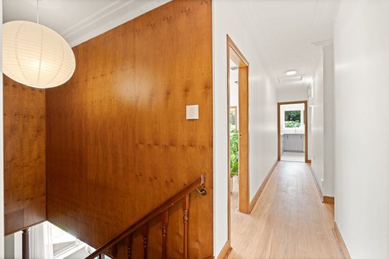 Photo of property in 50 Glendevon Place, Vauxhall, Dunedin, 9013