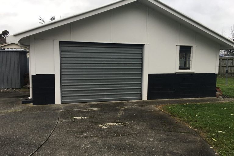 Photo of property in 32 Rangiora Avenue, Roslyn, Palmerston North, 4414
