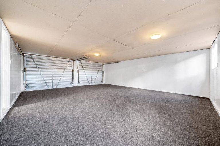 Photo of property in 54 Pukeroa Place, Papakura, 2110