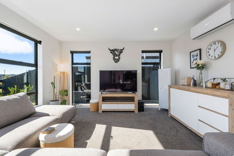 Photo of property in 37 Upham Lane, Rolleston, 7615