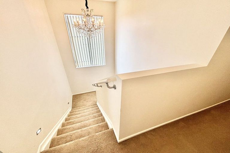 Photo of property in 51 James Laurie Street, Henderson, Auckland, 0612